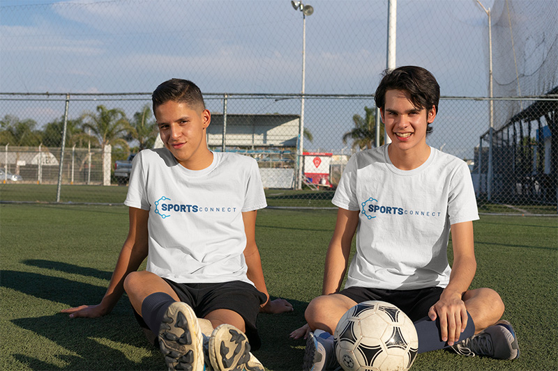 t-shirt-mockup-of-two-teenagers-in-a-soccer-field-33555 (2)